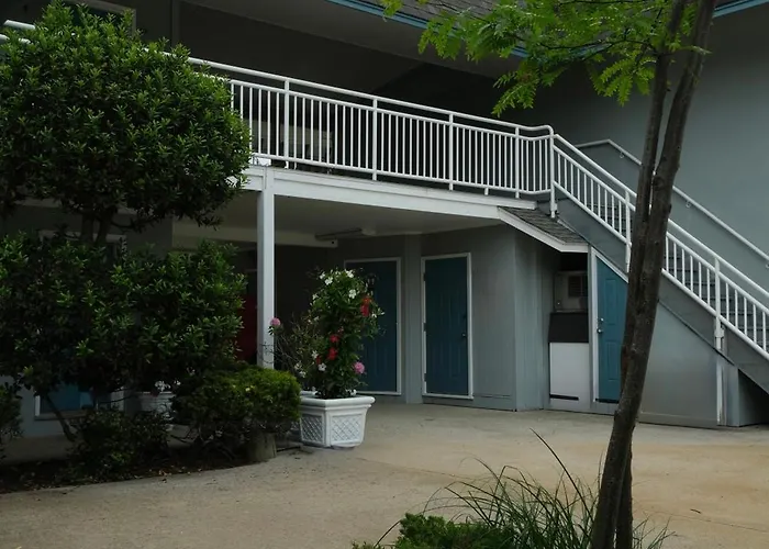 Motels Cape Harbor Motor Inn